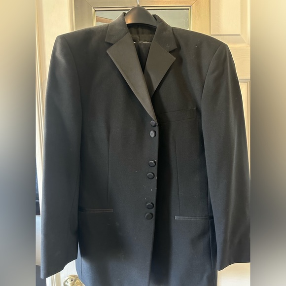 Mens Tuxedo - Picture 1 of 4